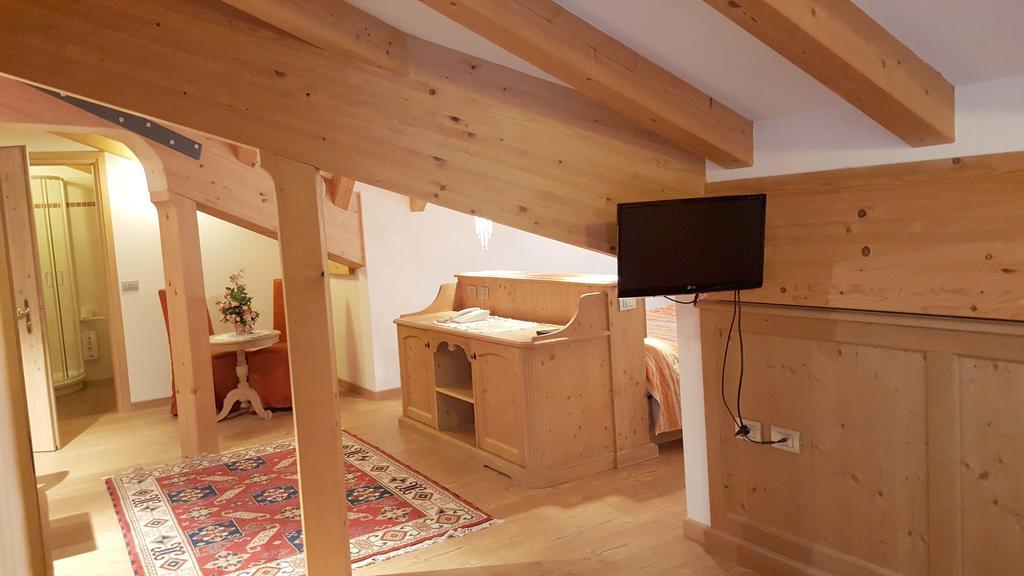 Hotel Sass Maor Fiera di Primiero Kültér fotó
